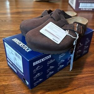 Birkenstock Boston leather slide ons. BRAND NEW